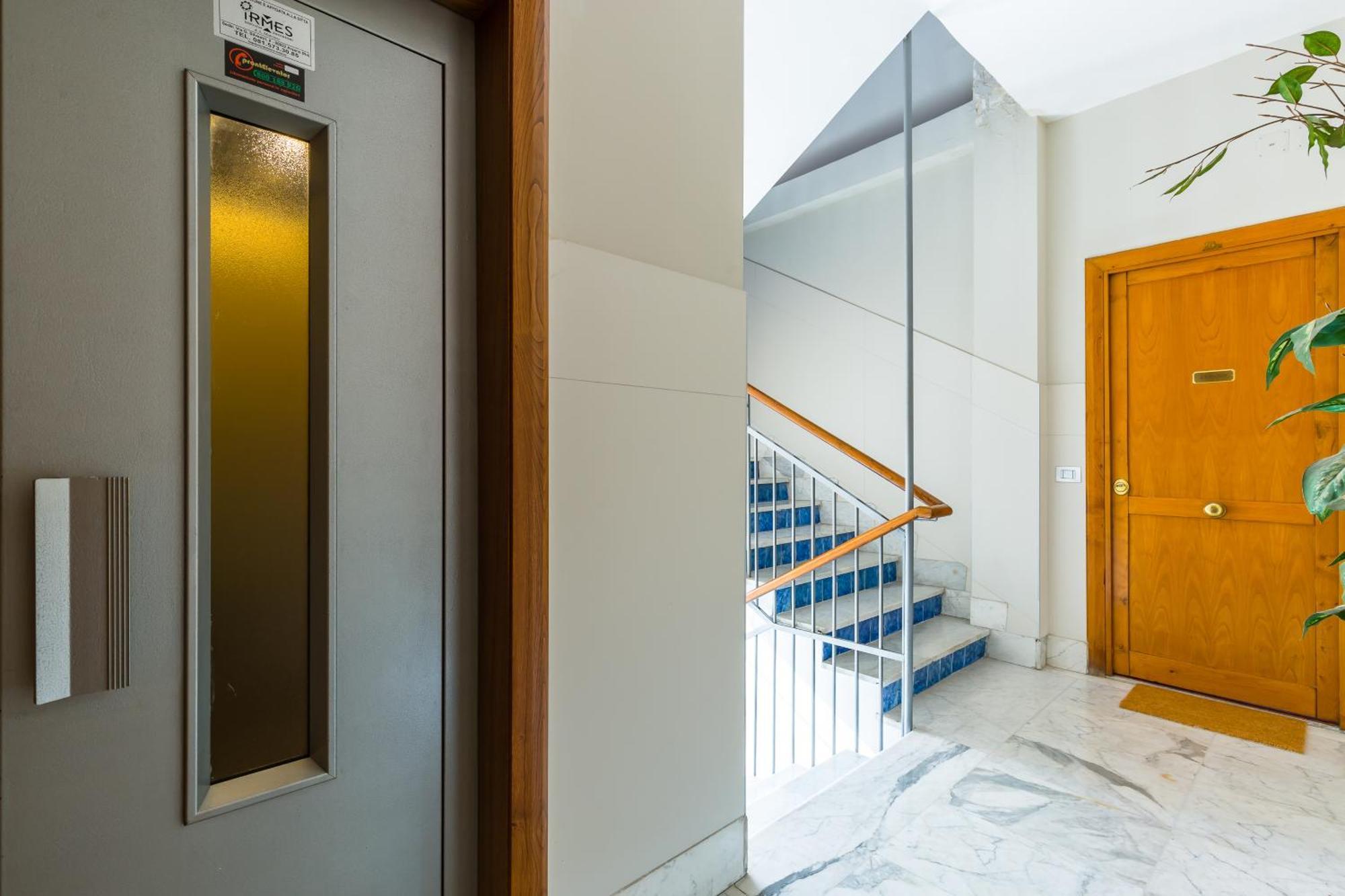 Terrazza 30 By Napoliapartments Экстерьер фото